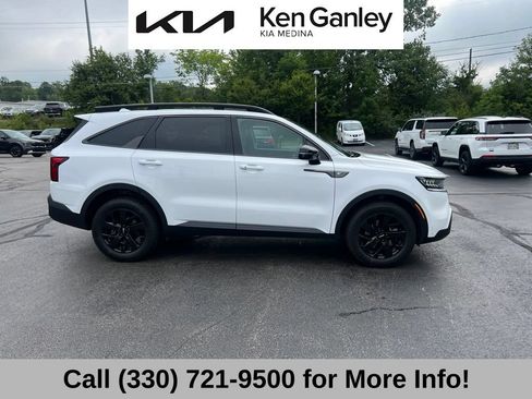 Certified 2023 Kia Sorento S w/ Panoramic Sunroof Package AWD/4WD image 5