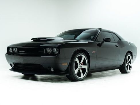 Used 2012 Dodge Challenger SRT8 w/ Premium Sound Group image 8