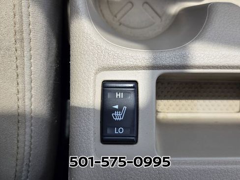 Used 2016 Nissan Rogue SV w/ SV Premium Package AWD/4WD image 25