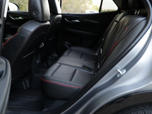 Used 2022 Buick Envision Essence w/ Sport Touring Package image 27