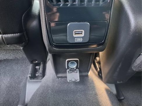 Used 2025 Jeep Compass Limited AWD/4WD image 12