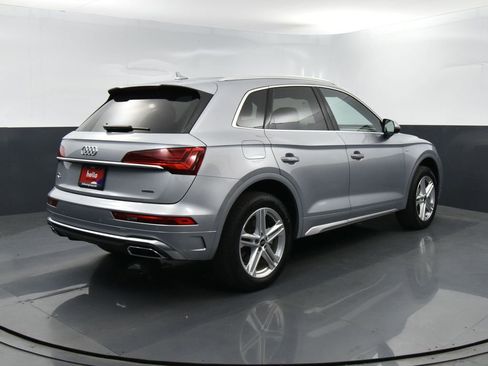 Used 2024 Audi Q5 e Premium Plus image 30