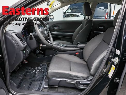 Used 2019 Honda HR-V LX image 14