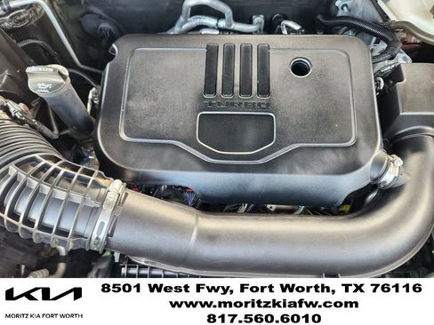 Used 2023 GMC Acadia SLE w/ Driver Convenience Package FWD image 30