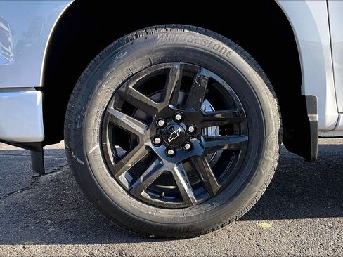 New 2026 Chevrolet Silverado 1500 Custom image 12