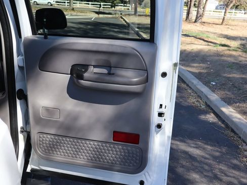 Used 2001 Ford F250 XL AWD/4WD image 25