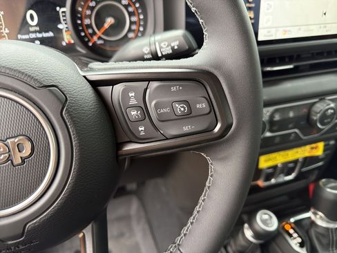 New 2026 Jeep Gladiator Sport AWD/4WD image 26