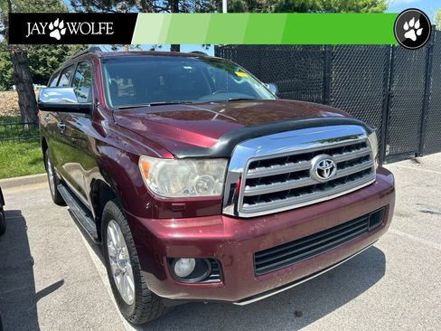 Used 2011 Toyota Sequoia Platinum AWD/4WD image 2