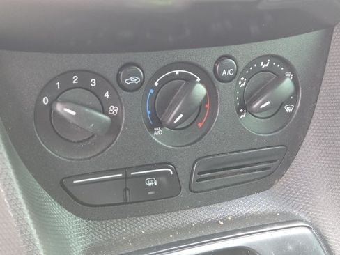 Used 2014 Ford Transit Connect XLT FWD image 18