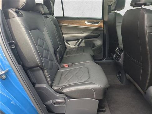 Used 2025 Volkswagen Atlas SE image 20