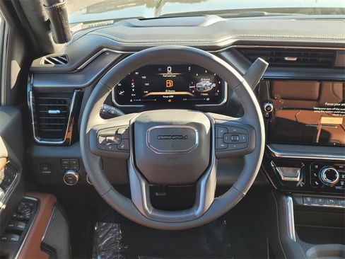 New 2026 GMC Sierra 2500 Denali Ultimate w/ Max Trailering Package image 9