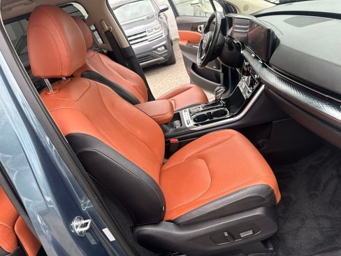 Used 2024 Kia Carnival SX Prestige FWD image 33