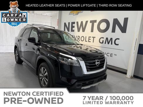 Used 2025 Nissan Pathfinder SL image 1