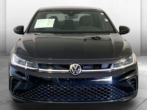 Used 2025 Volkswagen Jetta Sport FWD image 2