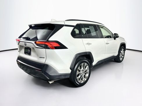 Used 2019 Toyota RAV4 Limited FWD image 9