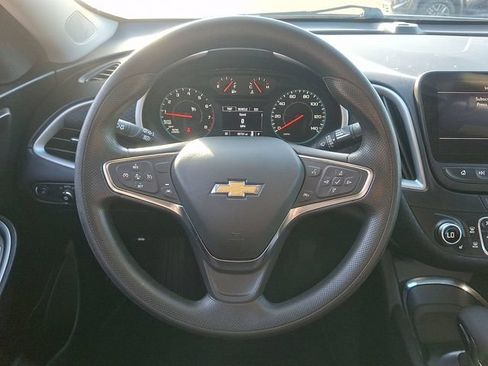 Used 2024 Chevrolet Malibu LT FWD image 19
