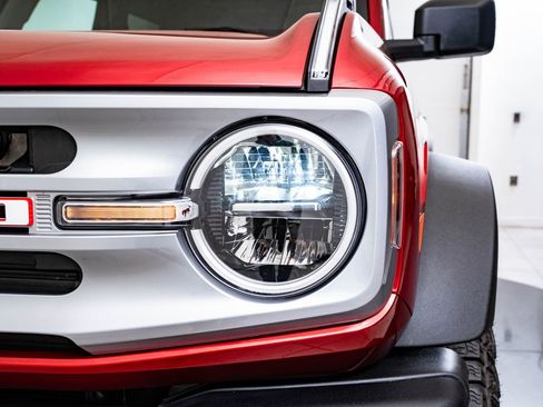 Used 2025 Ford Bronco Big Bend w/ Black Diamond Package AWD/4WD image 14