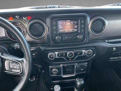 Used 2020 Jeep Wrangler Unlimited Sport AWD/4WD image 4