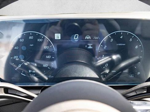 New 2026 Mercedes-Benz GLC 300 4MATIC image 12