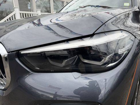 Used 2019 BMW X5 xDrive40i w/ Premium Package image 15