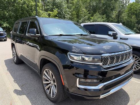 Used 2022 Jeep Grand Wagoneer Series II w/ Premium Group II AWD/4WD image 3