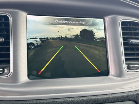 Used 2023 Dodge Charger SXT RWD image 6