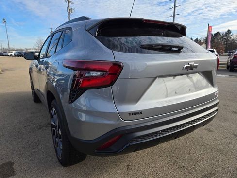 New 2026 Chevrolet Trax RS w/ Sunroof Package image 26