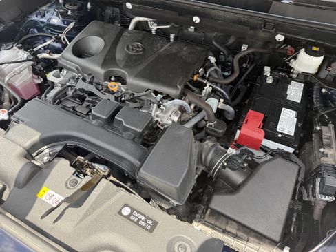 Used 2025 Toyota RAV4 XLE w/ Convenience Package FWD image 35