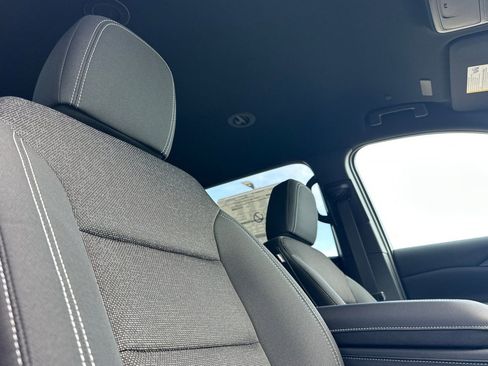 New 2026 Chevrolet Traverse LT w/ Midnight/Sport Edition image 18