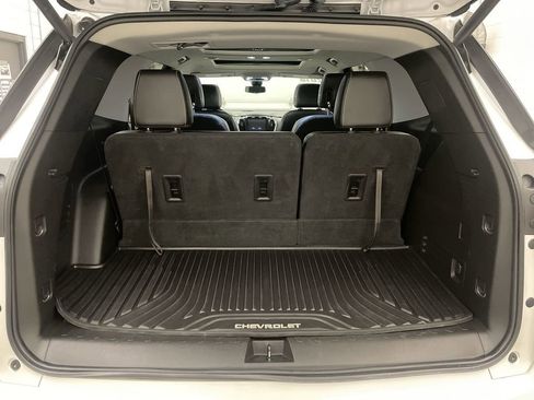 Used 2018 Chevrolet Traverse Premier w/ LPO, 'HIT The Road' Package AWD/4WD image 21