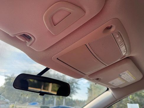 Used 2015 Nissan Rogue SL image 24