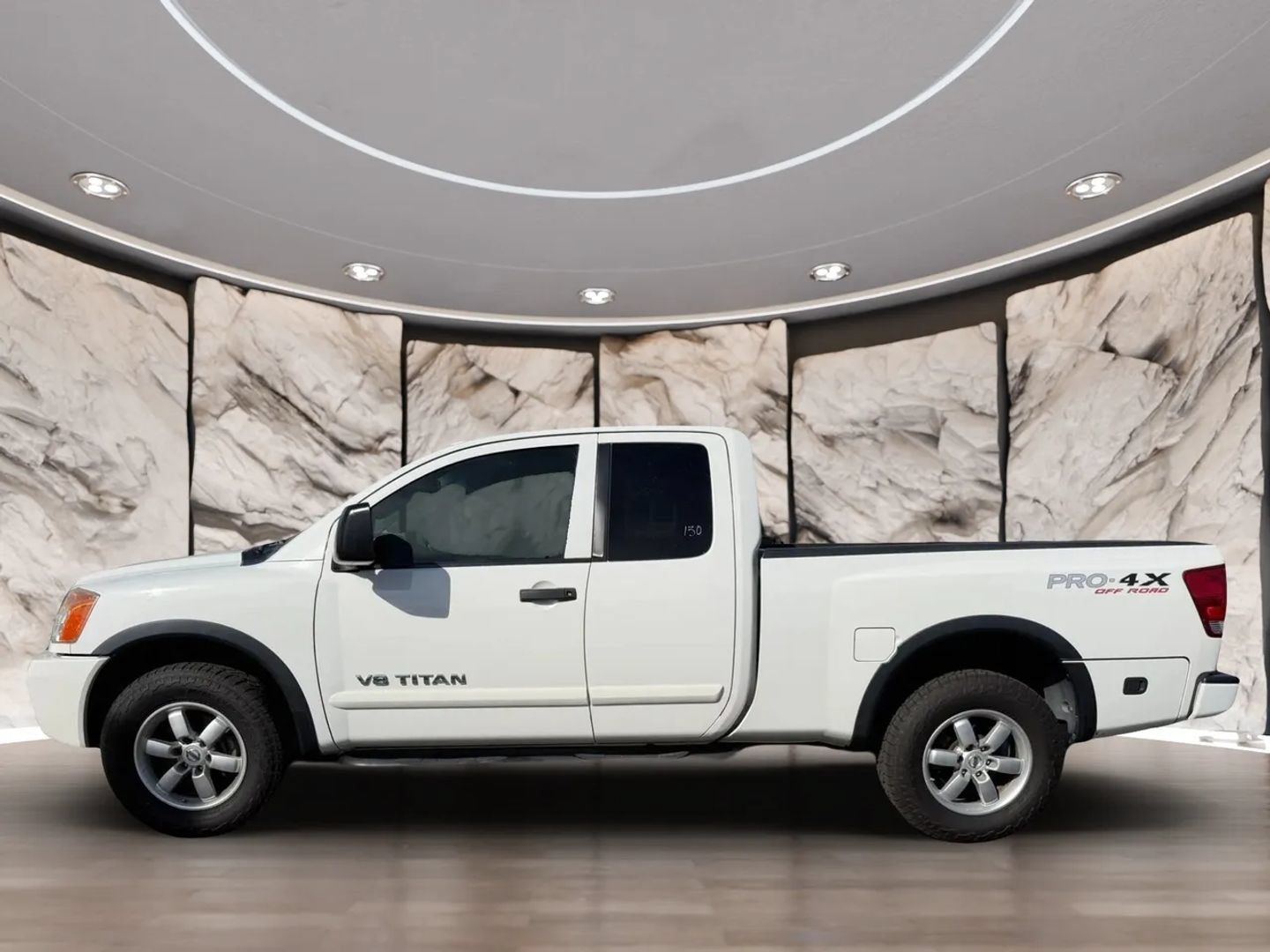 Used 2012 Nissan Titan SV AWD/4WD image 5