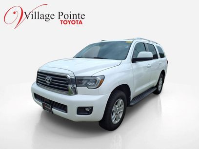 Used 2018 Toyota Sequoia SR5 w/ Carpet Cargo Mat Package