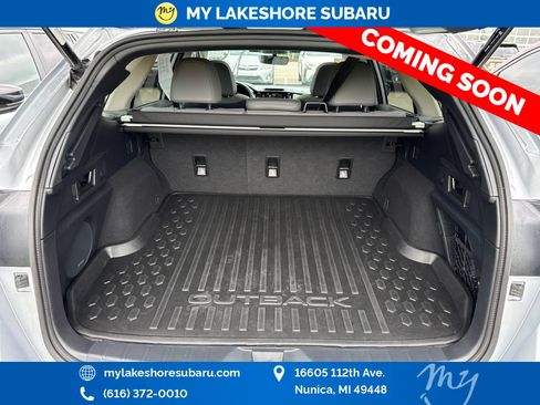 Certified 2025 Subaru Outback Limited AWD/4WD image 11