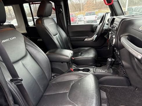 Used 2016 Jeep Wrangler Unlimited Rubicon image 10