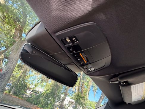 Certified 2019 Porsche 718 Cayman RWD image 28