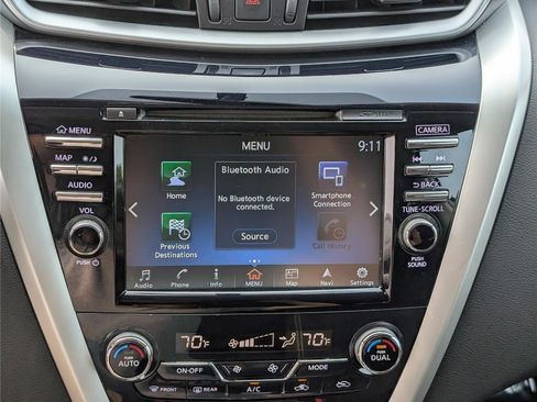 Used 2018 Nissan Murano SV AWD/4WD image 24