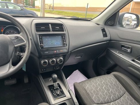 Used 2021 Mitsubishi Outlander Sport FWD image 26