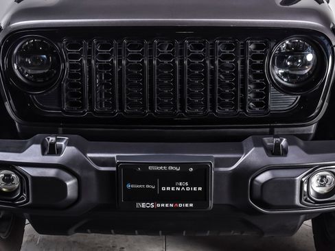 Used 2025 Jeep Wrangler Unlimited Sport S 4xe AWD/4WD image 9