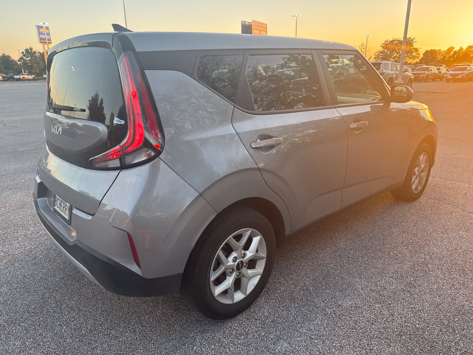 Used 2025 Kia Soul S FWD image 5