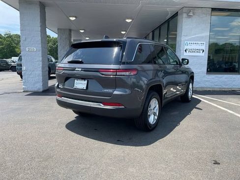 Used 2025 Jeep Grand Cherokee Laredo X AWD/4WD image 5