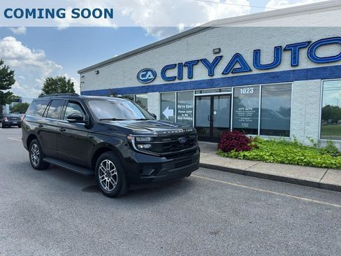 Used 2025 Ford Expedition Active AWD/4WD image 1