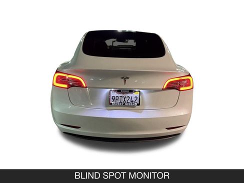 Used 2023 Tesla Model 3 Standard Range image 7
