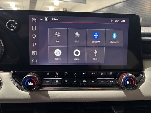 Used 2024 GMC Canyon AT4X w/ AT4X AEV Edition image 23