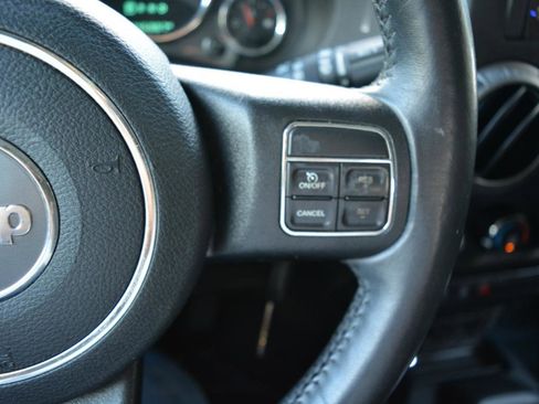 Used 2017 Jeep Wrangler Unlimited Sport w/ Quick Order Package 24S AWD/4WD image 27