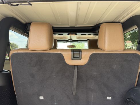 Used 2011 Jeep Wrangler Sahara w/ Connectivity Group AWD/4WD image 18