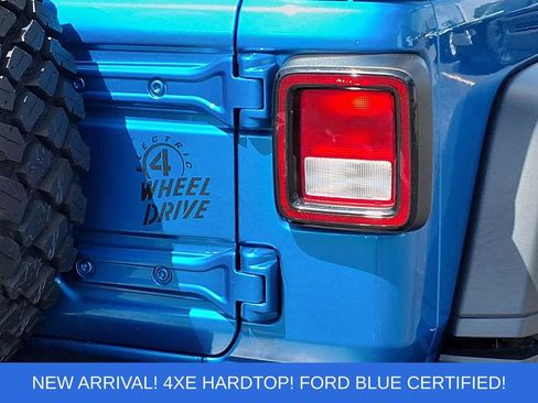 Used 2023 Jeep Wrangler Unlimited AWD/4WD image 28