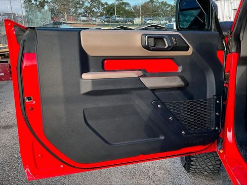 Used 2022 Ford Bronco Wildtrak image 45