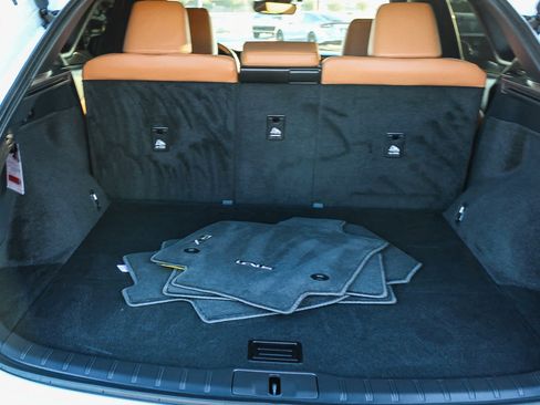 Used 2025 Lexus RX 350 Premium image 23