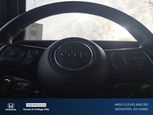 Used 2022 Jeep Wrangler Unlimited Sport image 26